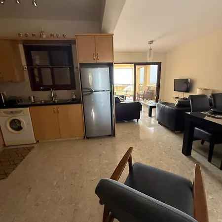 Apartment Modern Comfort & Sea View - Aphrodite Gardens