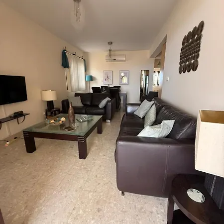 Modern Comfort & Sea View - Aphrodite Gardens Apartman *