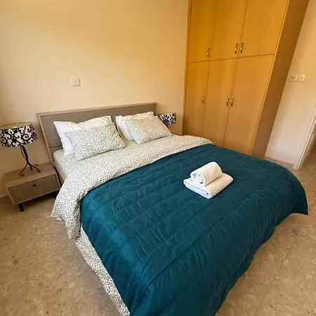 Modern Comfort & Sea View - Aphrodite Gardens Apartman *