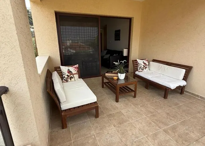 Διαμέρισμα Modern Comfort & Sea View - Aphrodite Gardens Πισσούρι