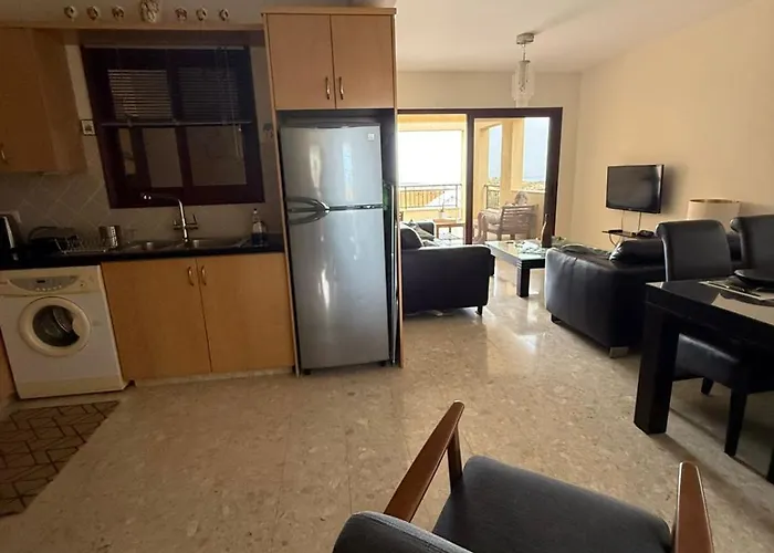 Apartmán Modern Comfort & Sea View - Aphrodite Gardens